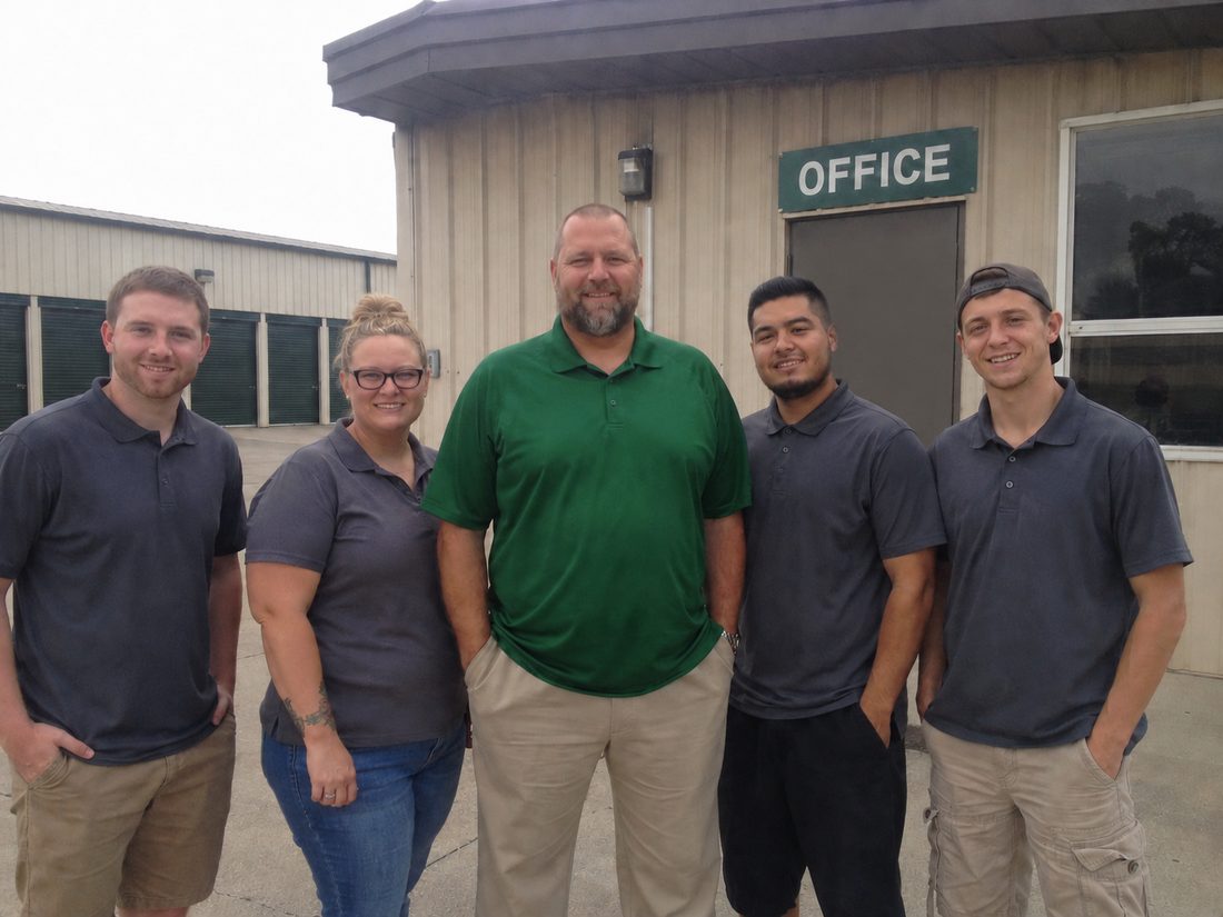 Pest control professionals in Janesville, WI